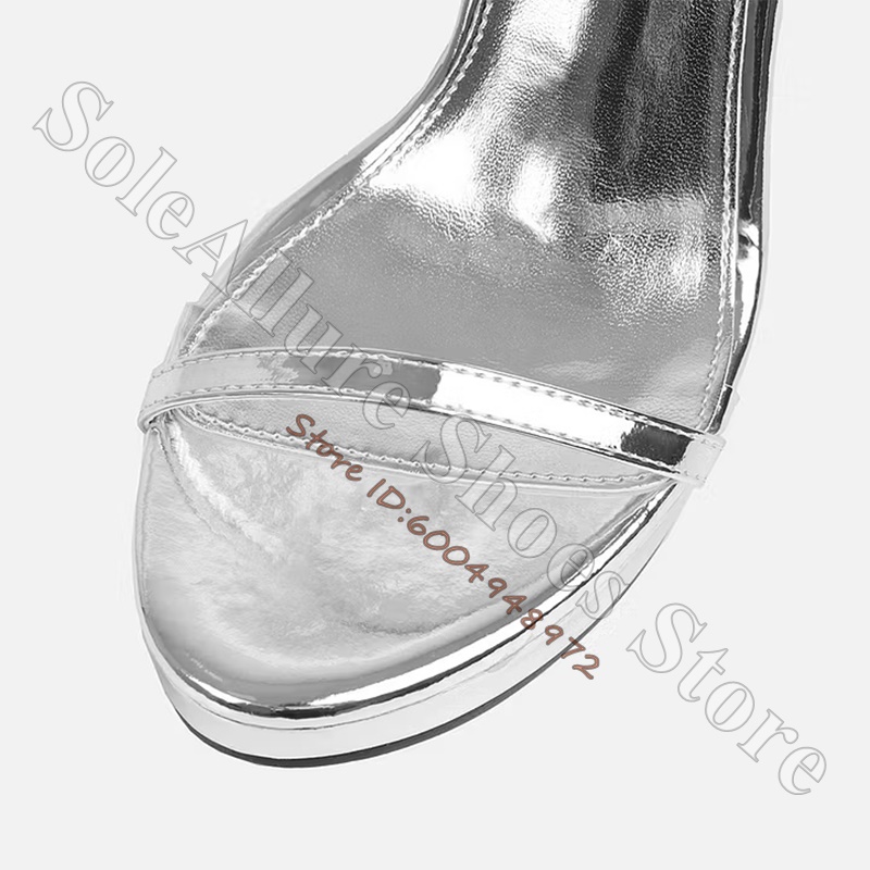 シルバーメタリックカットアウトウェッジサンダル、オープントゥ - Metallic Heel Sandal のレビューと価格